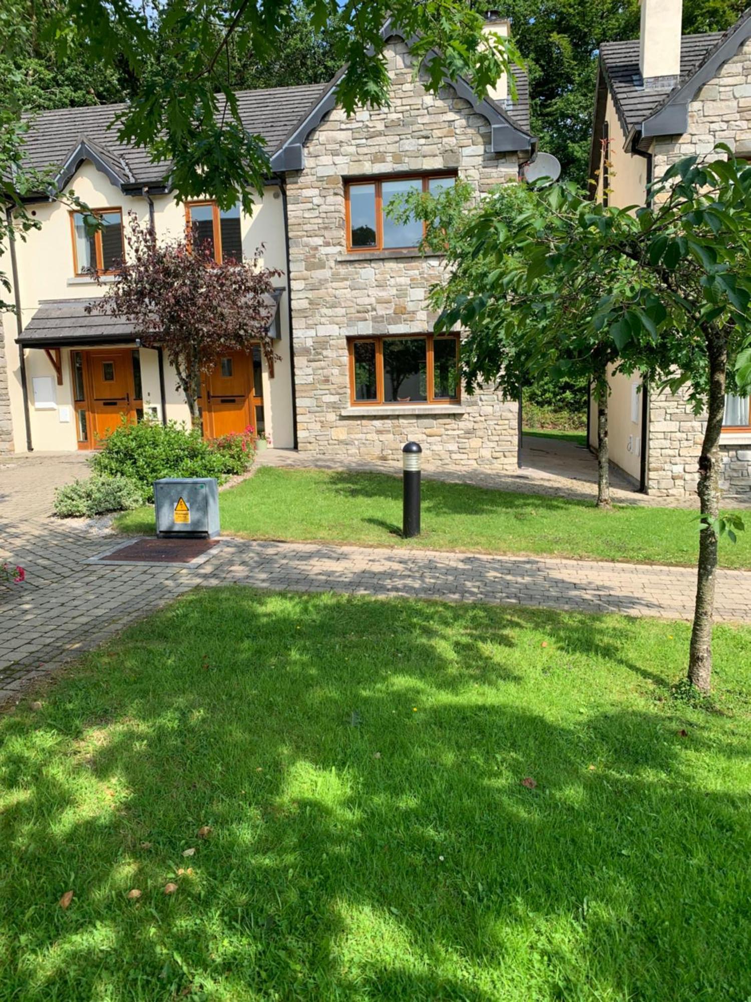 Lough Rynn-Lord Leitrim Villa Rivers Town Exterior photo